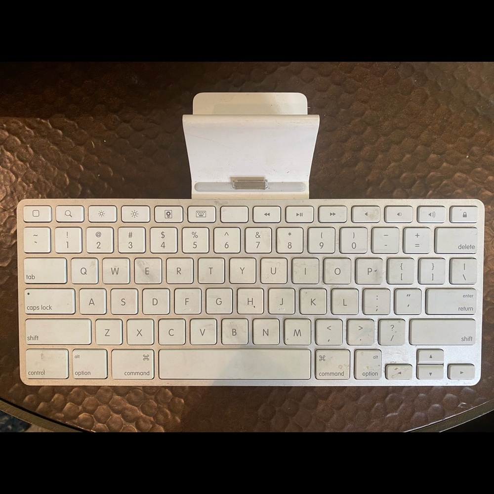Apple Keyboard Attachment for IPad